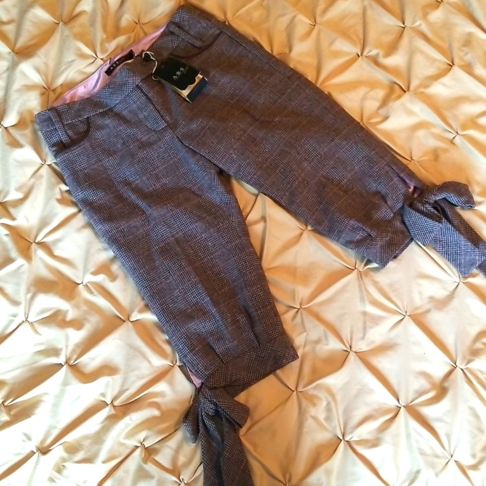 ABS Tweed capris